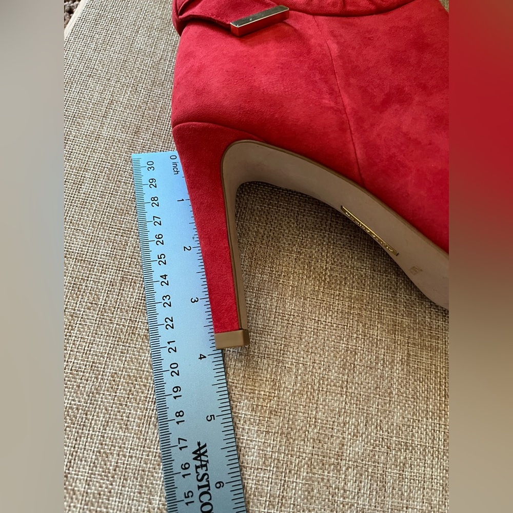 Elegant Red Peep-Toe Ankle Boots - Picture 3 of 7